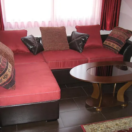 Spartak Family Hotel 2*